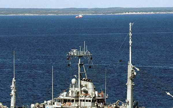 The USS Grapple conducts deep drone and diving operations at the crash site of Swissair Flight 111.