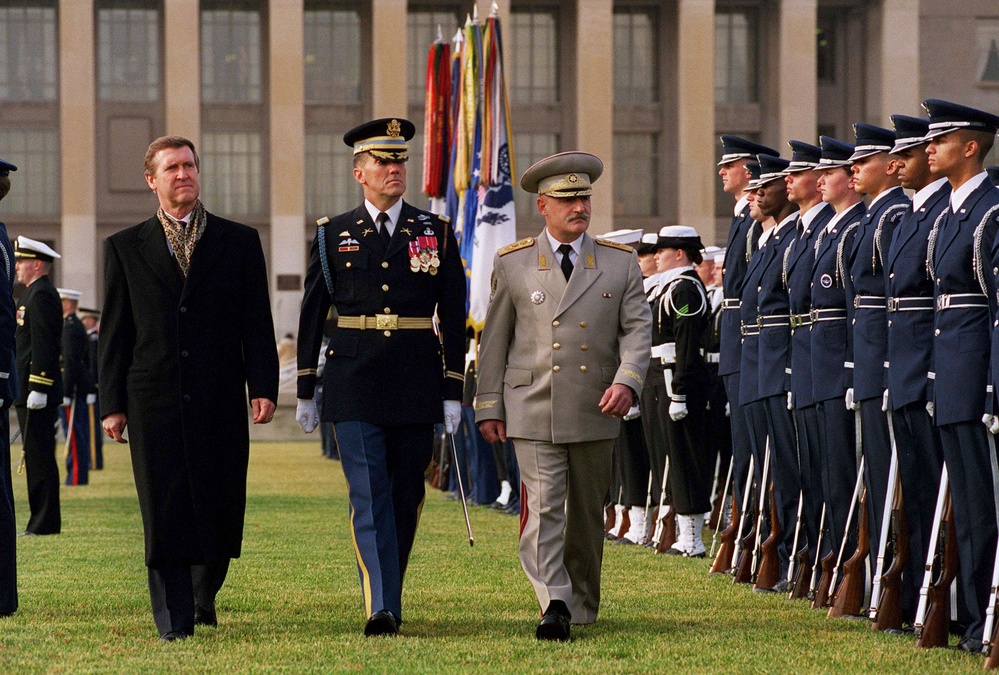 Secretary Cohen escorts Minister of Defense Gen. Lt. Tevzadze as he inspects the honor guard.