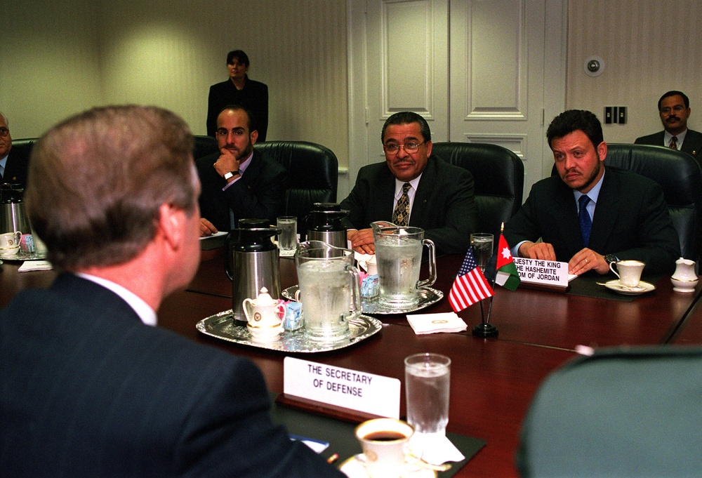 His Majesty King Abdallah II meets with Secretary Cohen (left) in the Pentagon.