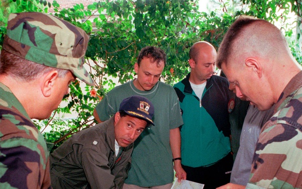 Cmdr. Mike Barea confers with Turkish, U.S. Navy and Marine Corps air traffic controllers near Izmit.