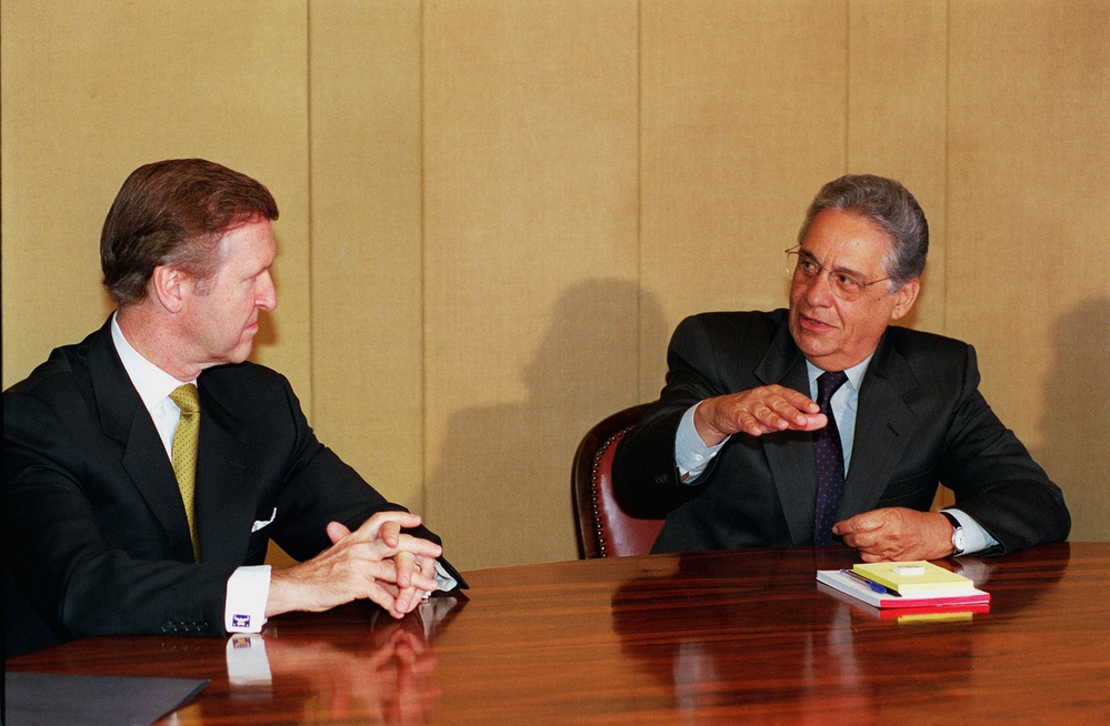 Secretary Cohen meets with Brazil's President Fernando Henrique Cardoso in Brasilia.