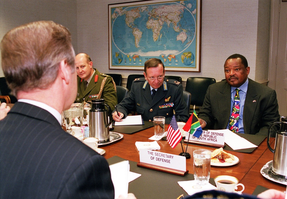 South African Defense Minister Patrick Lekota meets with Secretary of Defense William Cohen at the Pentagon.