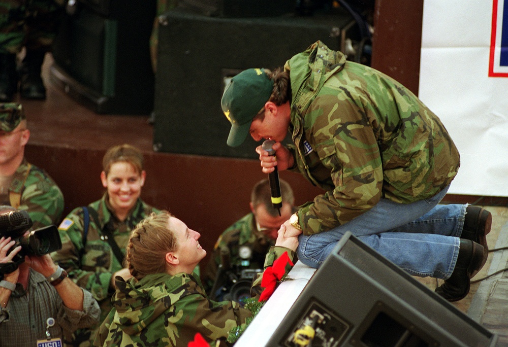 DVIDS - Images - Country singer Shane Minor sings to U.S. Army Spc ...