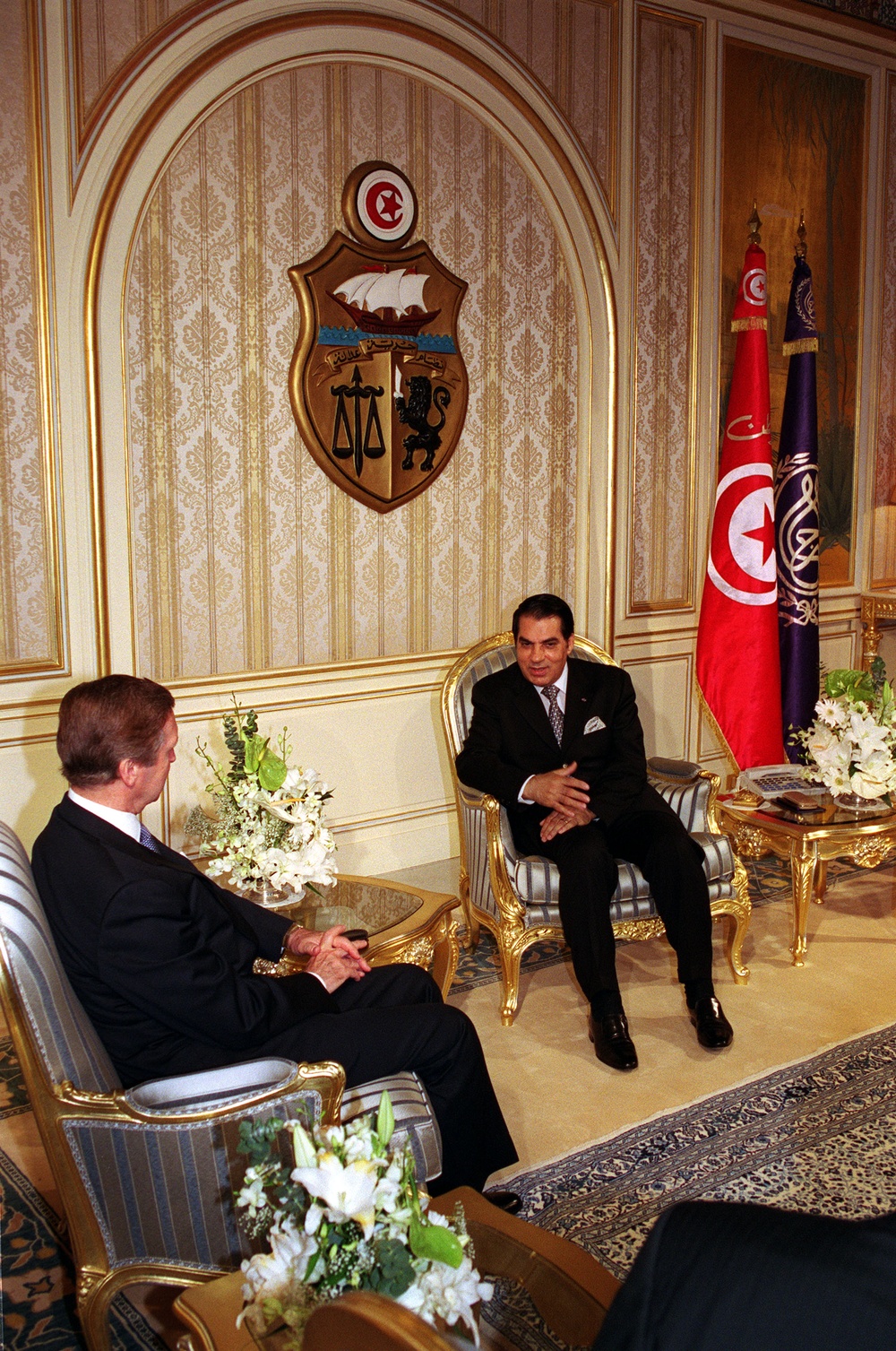 Secretary Cohen meets with Tunisian President Zine El Abidine Ben Ali.