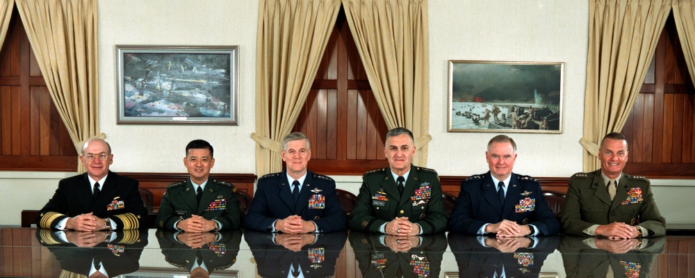 The Joint Chiefs of Staff photographed in the Joint Chiefs of Staff Gold Room (sitting).