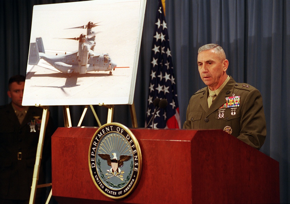 Marine Maj. Gen. Berndt briefs reporters at the Pentagon on the JAG Manual investigation of the V-22 Osprey crash near New River, N.C.