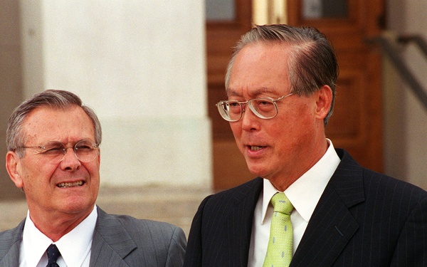 Prime Minister Goh Chok Tong responds to a reporter's question during a joint press conference with Secretary of Defense Rumsfeld.