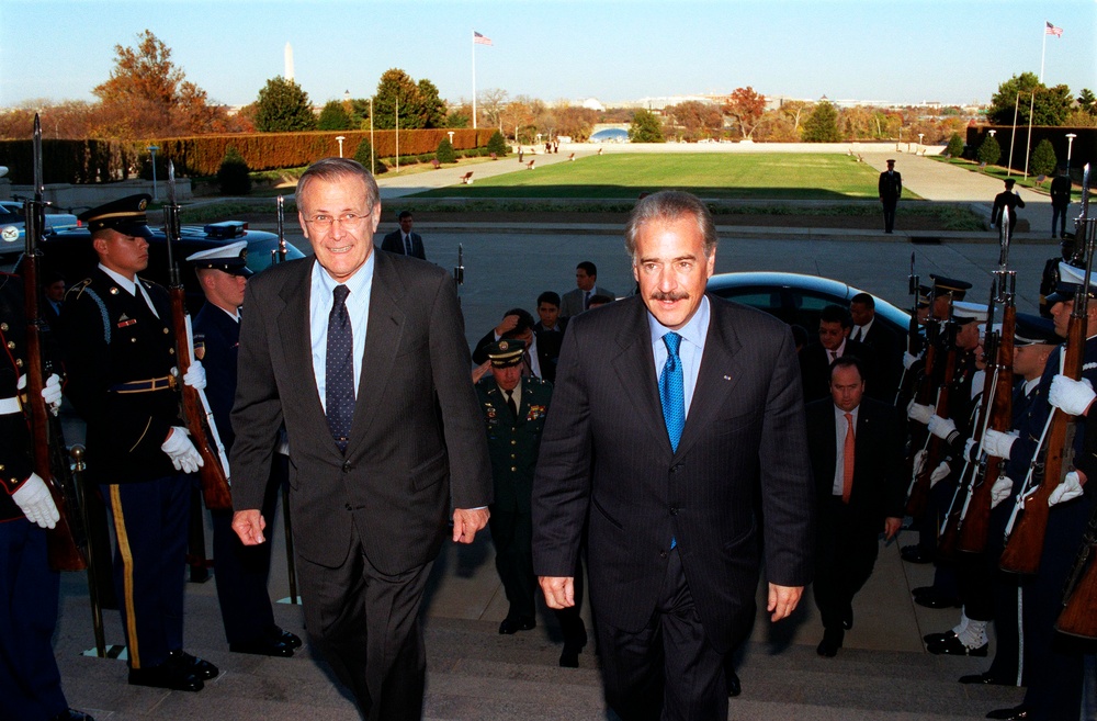 Secretary Rumsfeld escorts Colombian President Andres Pastrana into the Pentagon.