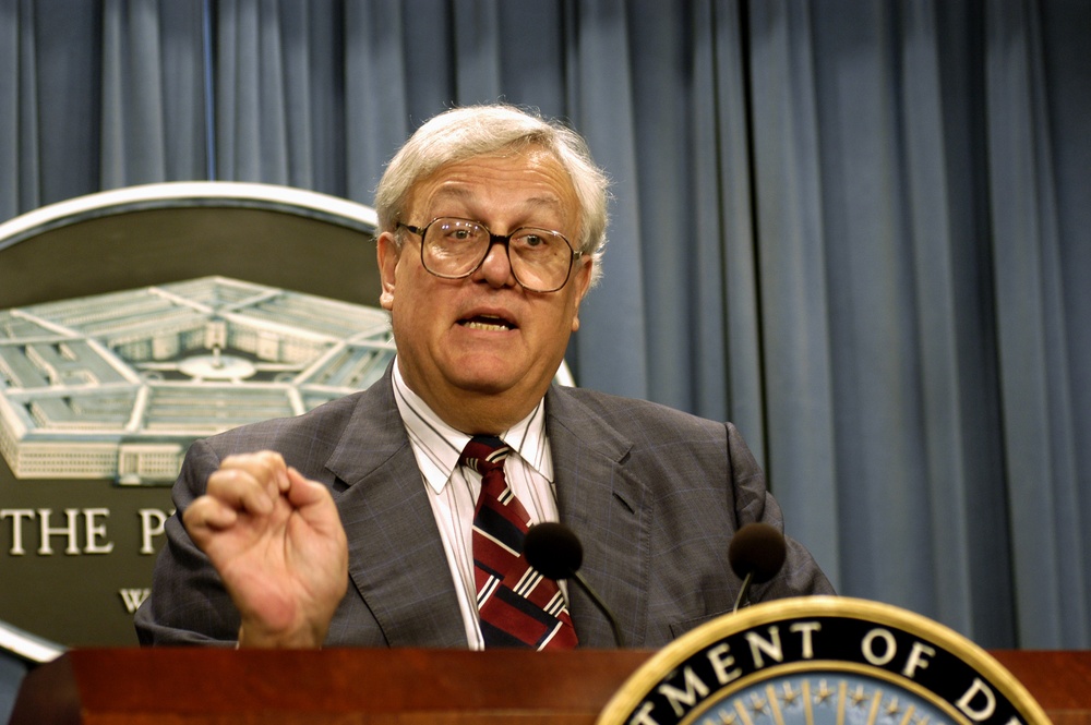 Assistant Secretary Stenbit briefs reporters about the DoD adoption of the Internet protocol known as Ipv6.