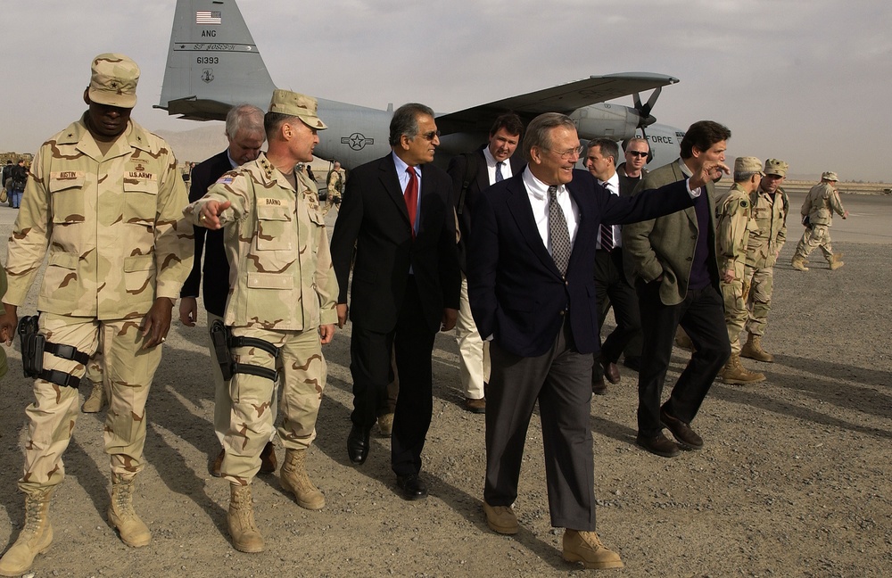 DVIDS - Images - Secretary Rumsfeld waves to the troops as he arrives ...