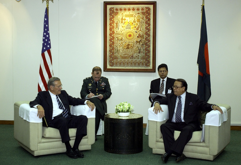 Secretary Rumsfeld and Minister of Foreign Affairs M. Morshed Khan meet in Dhaka, Bangladesh.