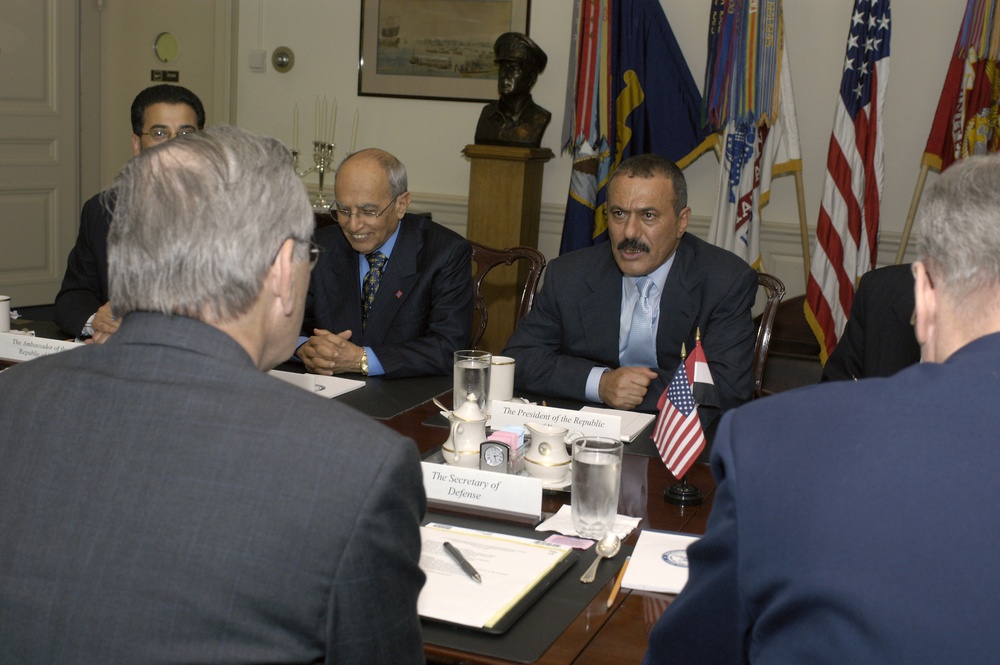 President Ali Abdallah Salih, of the Republic of Yemen, and his delegation meet with Secretary Rumsfeld.