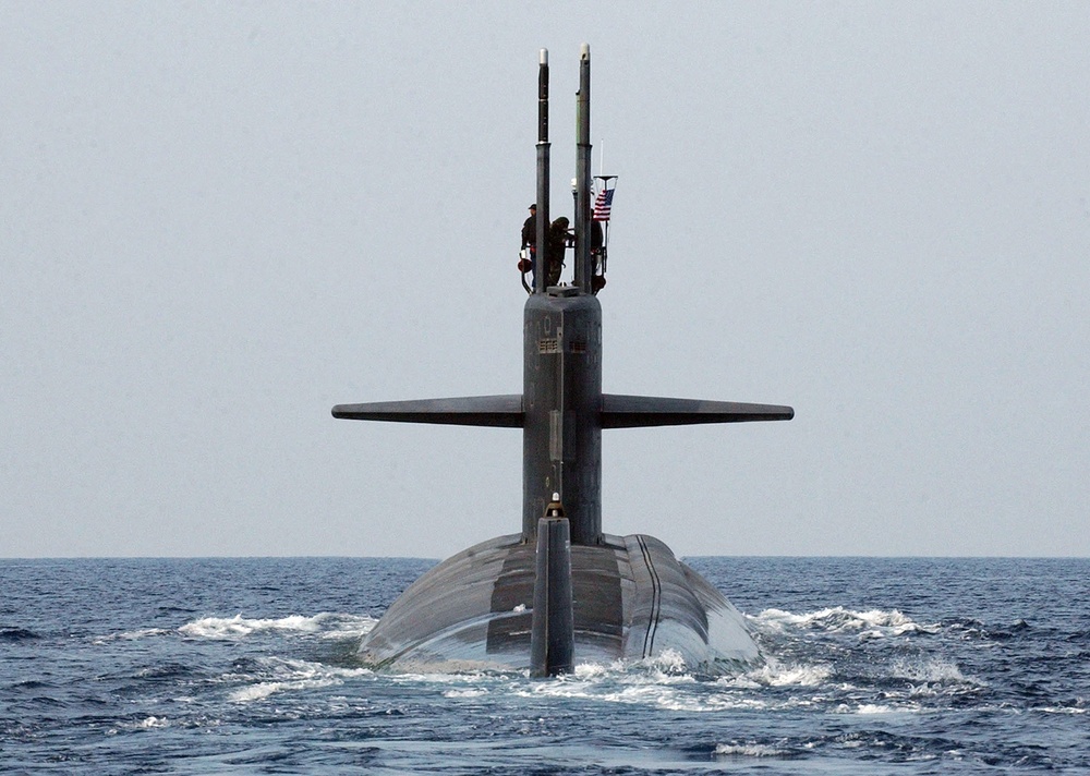 The submarine USS Albuquerque (SSN 706) departs Souda harbor in Crete, Greece.