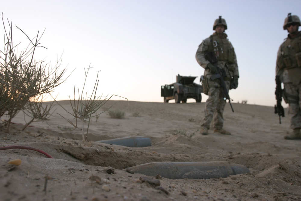 DVIDS - Images - U.S. Marines discovered two 155mm artillery shells ...