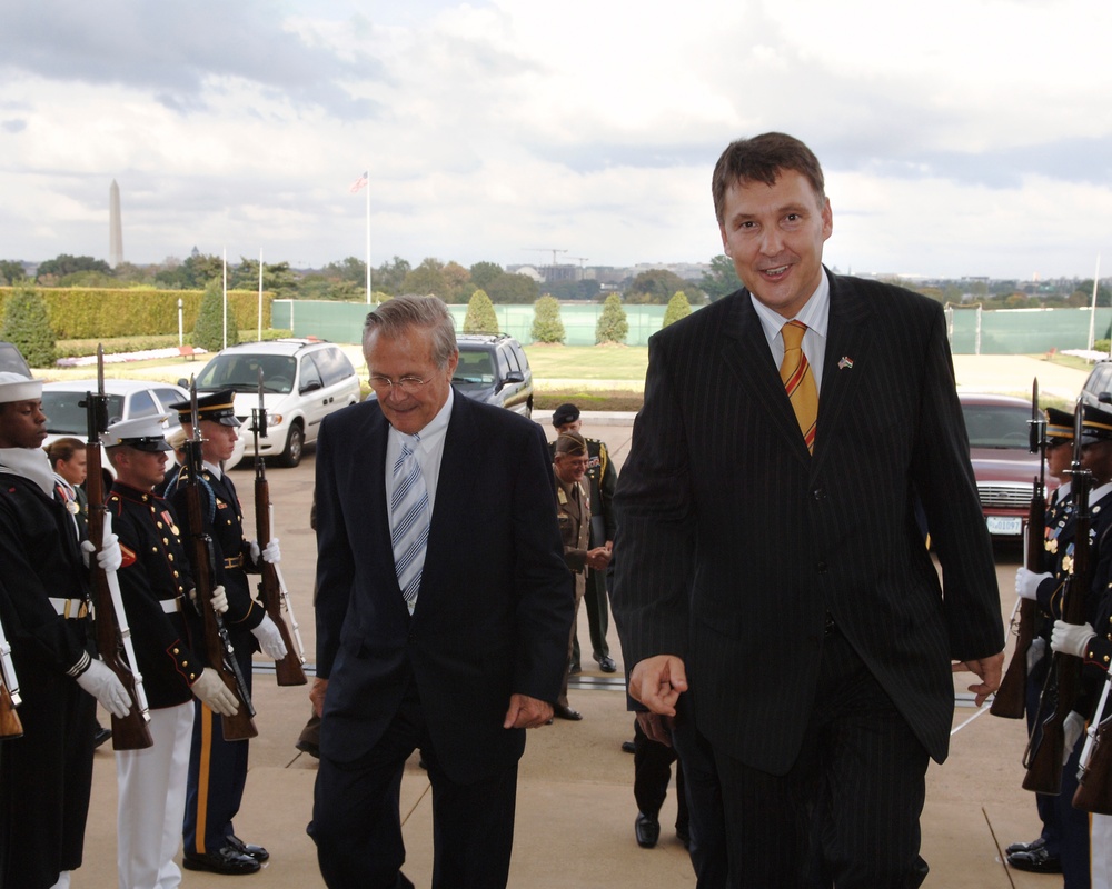 Secretary Rumsfeld escorts Hungary's Minister of Defense Ferenc Juhasz into the Pentagon.