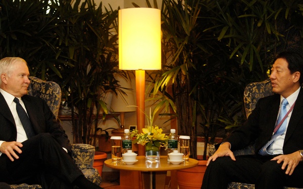 Secretary Gates meets with Singapore Minister of Defense Teo Chee Hean.
