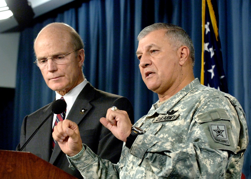 Secretary of the Army Geren and Gen. Cody conduct a joint press conference.
