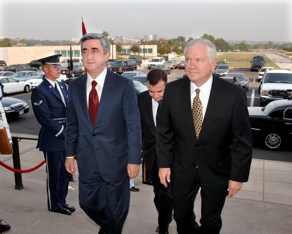 Armenian Prime Minister Serzh Sargsyan arrives at the Pentagon.