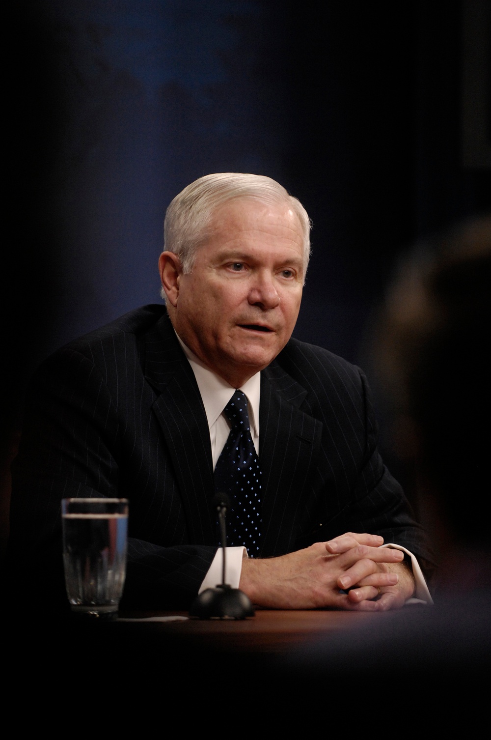Secretary Gates answers questions from reporters.