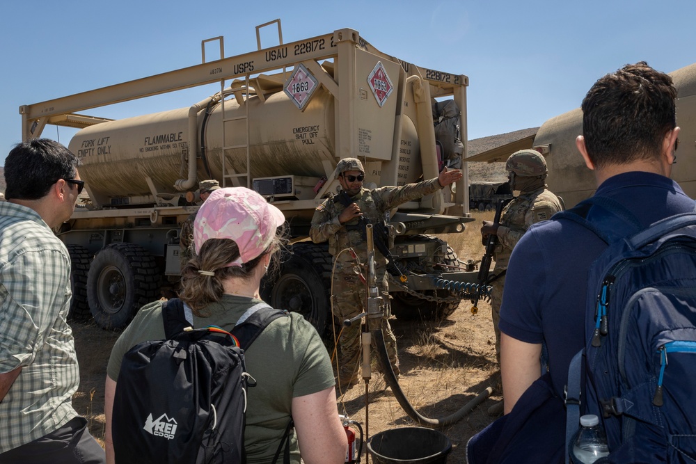 Washington state agency directors and governor’s executive staff visit National Guard at Raven Focus 2025