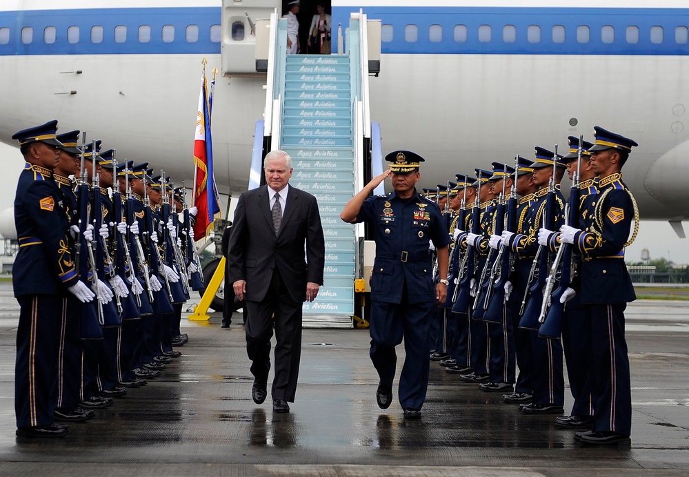 Secretary Gates is escorted by Philippine Air Force Commanding General Lt. Gen. Oscar Ravena.