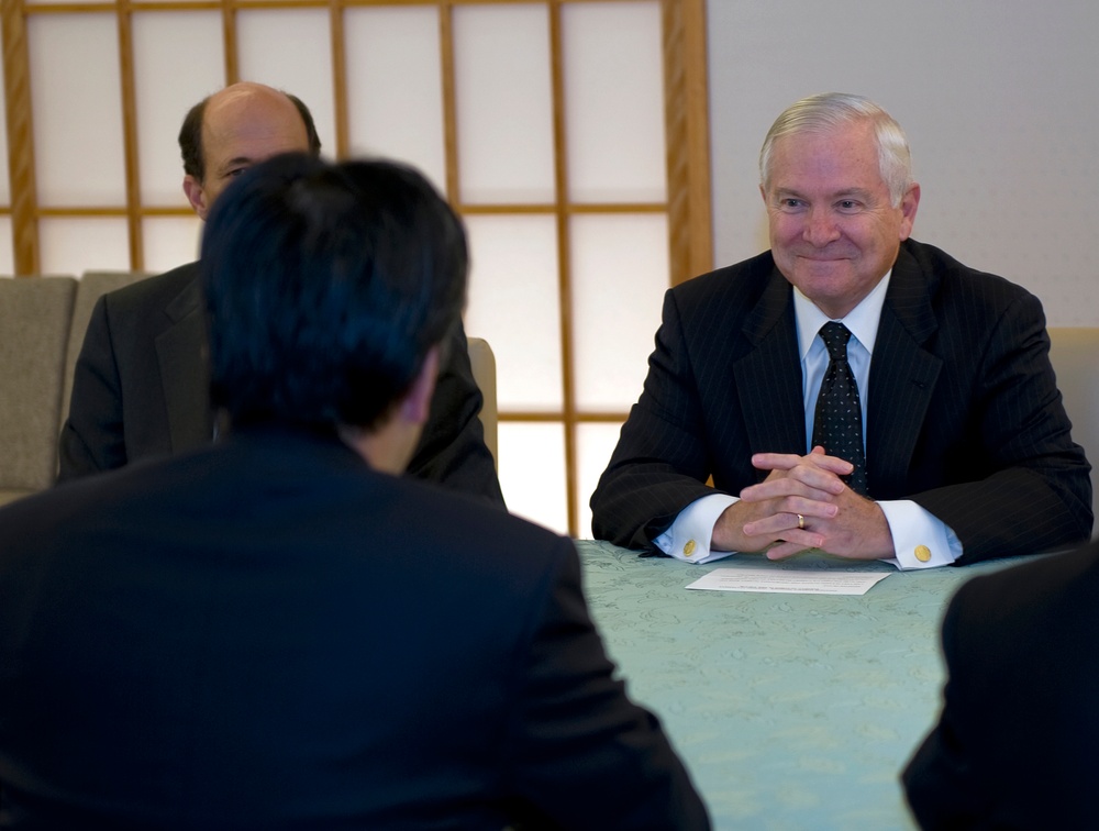 Secretary Gates meets with Foreign Affairs Minister Katsuya Okada.