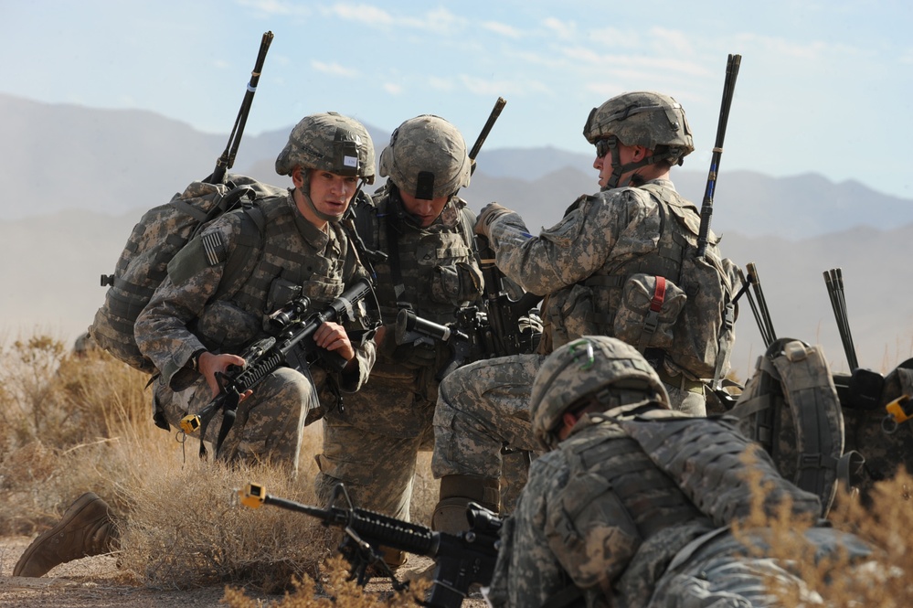 U.S. Army soldiers set up a perimeter.
