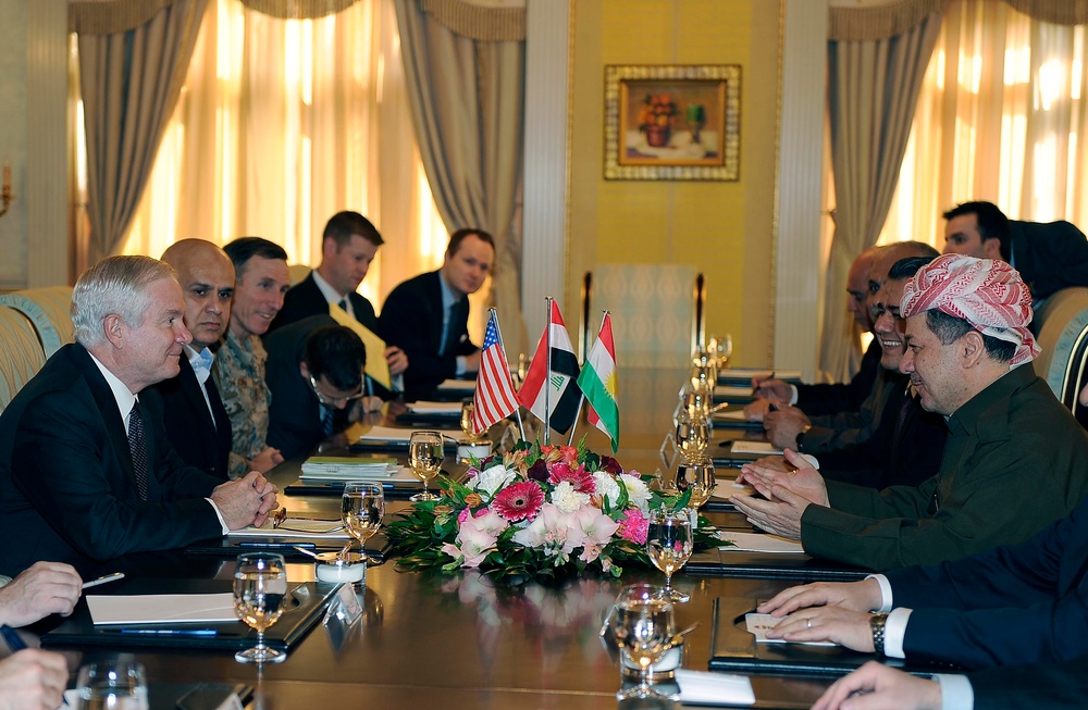 Secretary Gates meets with the President of the Kurdistan Regional Government Masoud Barzani.