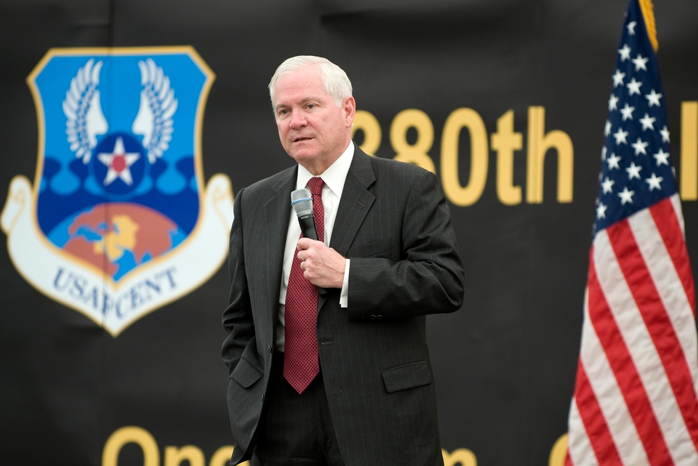 Secretary Gates addresses the men and women of the 389th Air Expeditionary Wing.