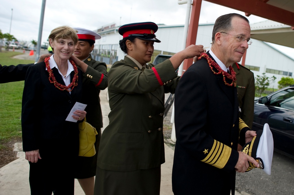 Adm. Mike Mullen, U.S. Navy, and his wife Deborah are presented leis.