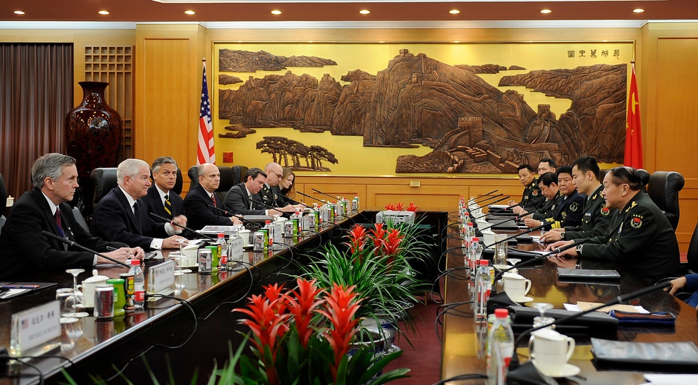 Secretary Gates and Chinese Minister of Defense Liang Guanglie discuss defense issues.