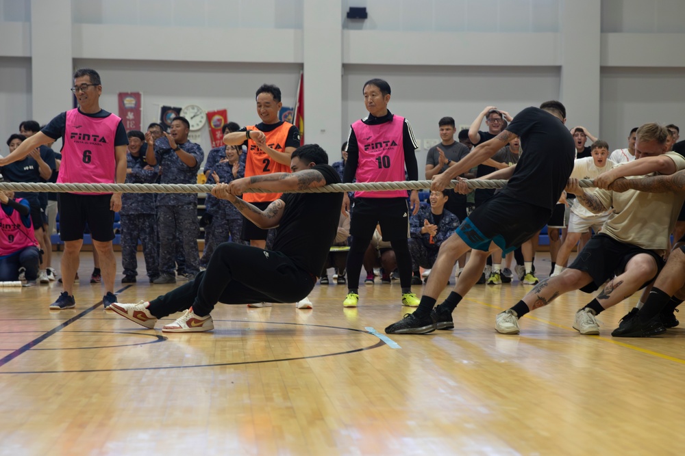 MCAS Iwakuni service members and JASDF compete together in Undokai event