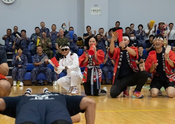 MCAS Iwakuni service members and JMSDF compete together in Undokai event