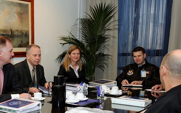 Deputy Secretary Lynn meets with NATO's Supreme Allied Commander Europe Adm. James Stavridis.