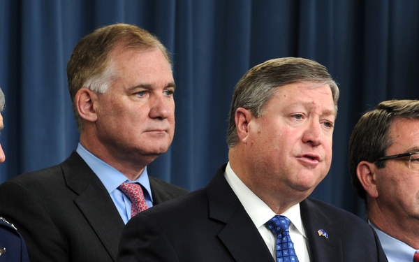 Air Force Leaders Announce KC-X Contract Award