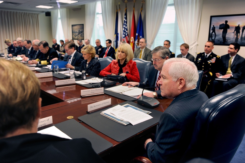 Secretary Gates hosts a meeting of the Council of Governors.