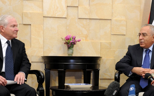 Secretary Gates meets with Palestinian Prime Minister Salaam Fayyed.