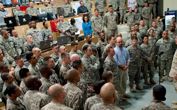Adm. Mike Mullen conducts an all hands call with service members.