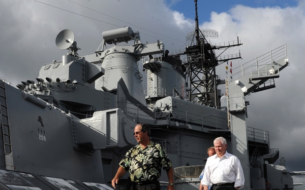 Secretary Gates tours the USS Missouri Memorial.