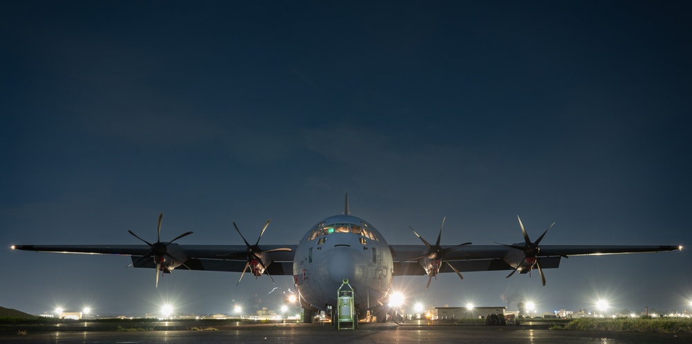 U.S. Air Force, U.S. Marines conduct mass casualty simulation training