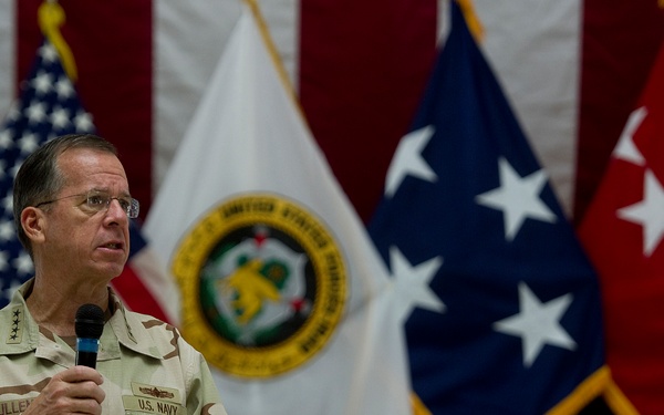 Adm. Mike Mullen addresses service members during an all hands call at Al-Faw Palace, Baghdad.