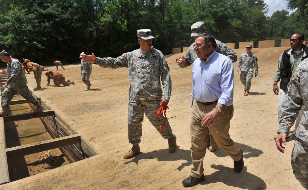 Secretary Panetta observes soldiers in basic training at Fort Benning