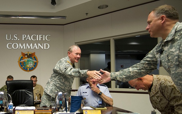 Adm. Locklear introduces senior members of his staff to Chairman of the Joint Chiefs of Staff Gen. Dempsey