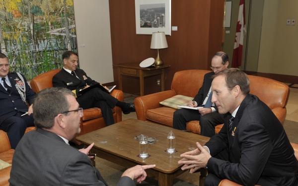 Deputy Secretary Carter meets informally with Canadian Minister of Defense Peter MacKay