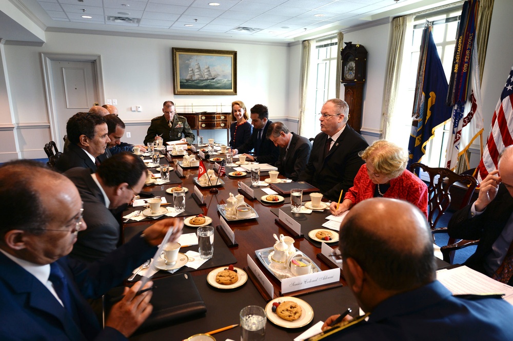 Work Meets With Tunisian Minister of Defense