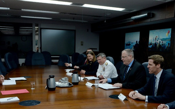 Work Meets With Canadian Leader