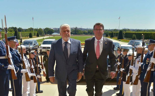 Carter Meets With Brazilian Defense Minister at Pentagon