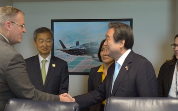 Work Meets With Saenuri Party Chairman