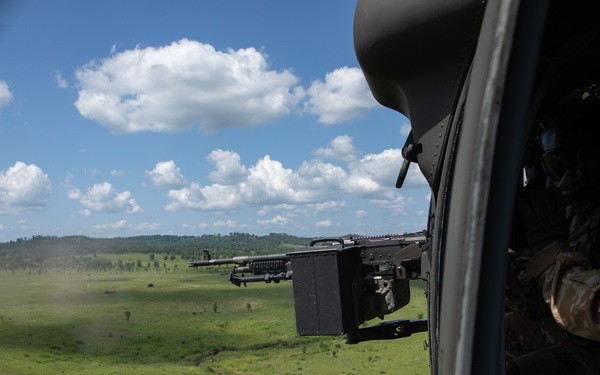 Wisconsin National Guard’s 1st Battalion, 147th Aviation Regiment crews conduct aerial gunnery qualification
