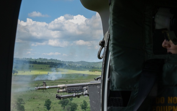 Wisconsin National Guard’s 1st Battalion, 147th Aviation Regiment crews conduct aerial gunnery qualification